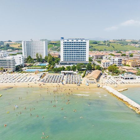 Hermitage Hotel Silvi Marina Exterior foto