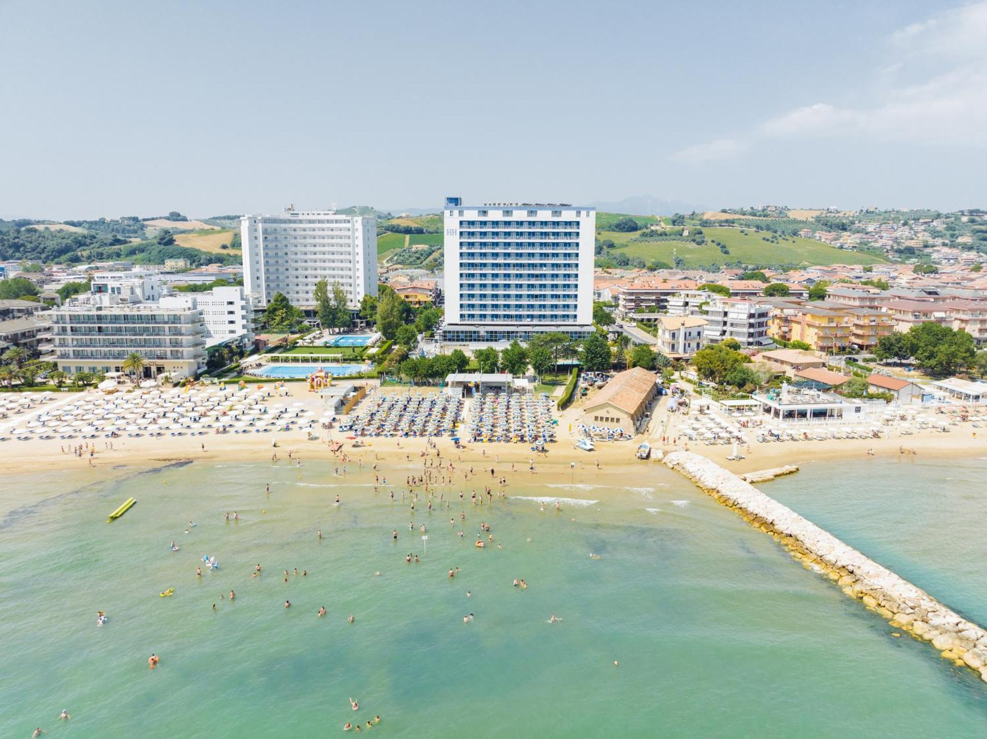 Hermitage Hotel Silvi Marina Exterior foto